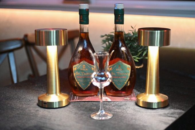 Wine and Dine cruise